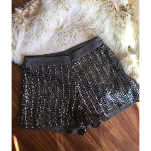 Striped sequin micro shorts - Picture 2 of 3